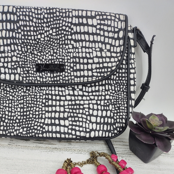 Vera Bradley Leather Black/White Crossbody - Picture 3 of 7